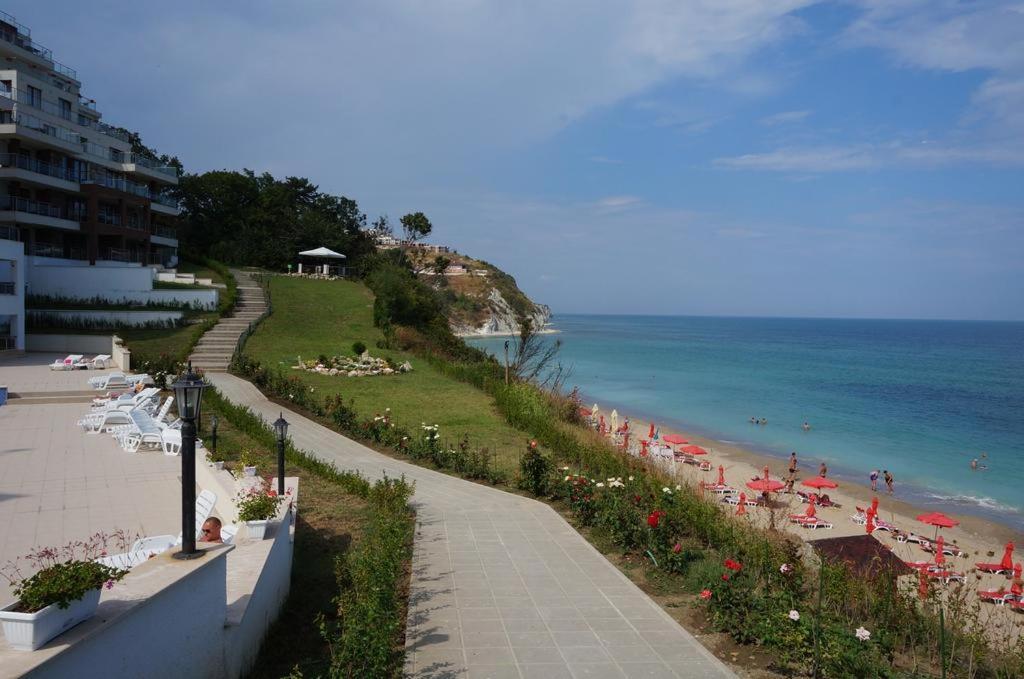 Byala Vista Loreta Apartments Екстериор снимка
